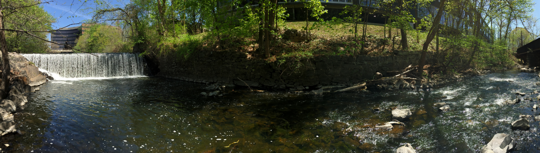 Dam and River in suburban Connecticut 