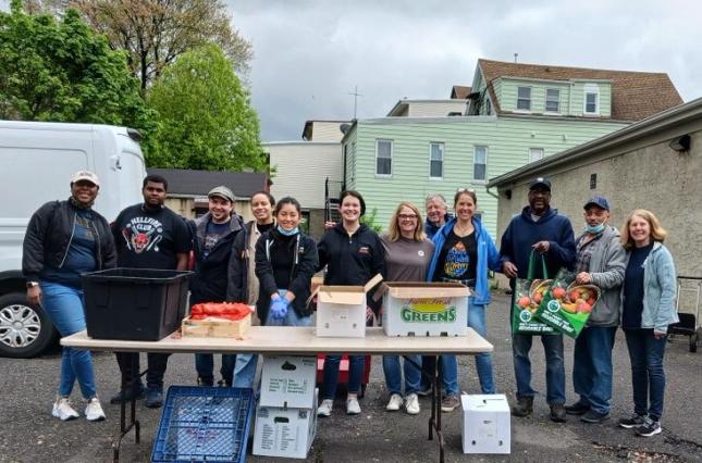 Image of Clean Water Action and Franciscan Charities celebrating the Plastic Bag Ban