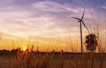 Wind turbines, photo: istock, ntdanai