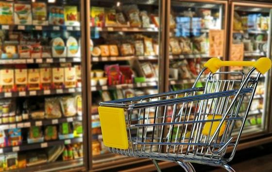 shopping cart in grocery store